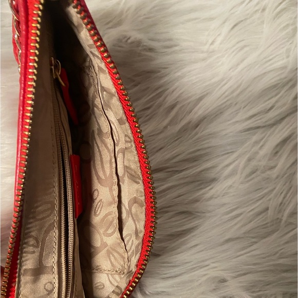 BeBe - Picture 4 of 4